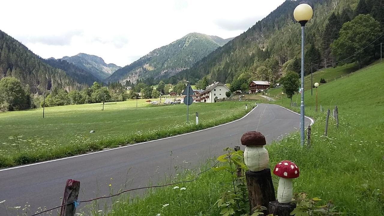 B&B Pra' Dei Cervi Telve Buitenkant foto
