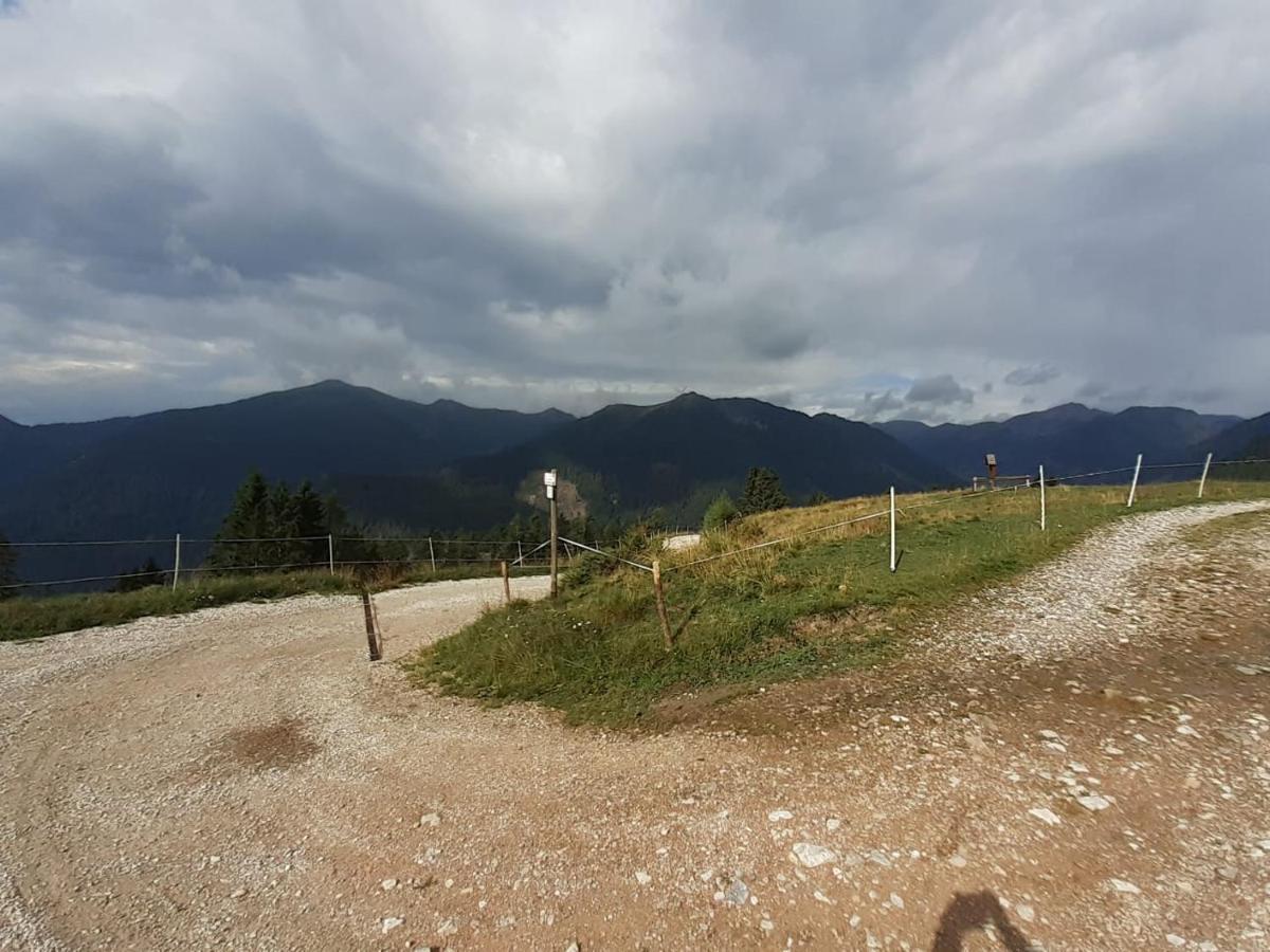 B&B Pra' Dei Cervi Telve Buitenkant foto